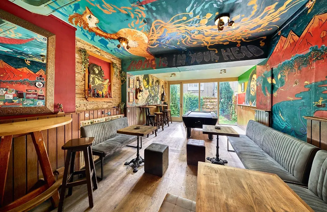 Flying Pig Uptown-1
